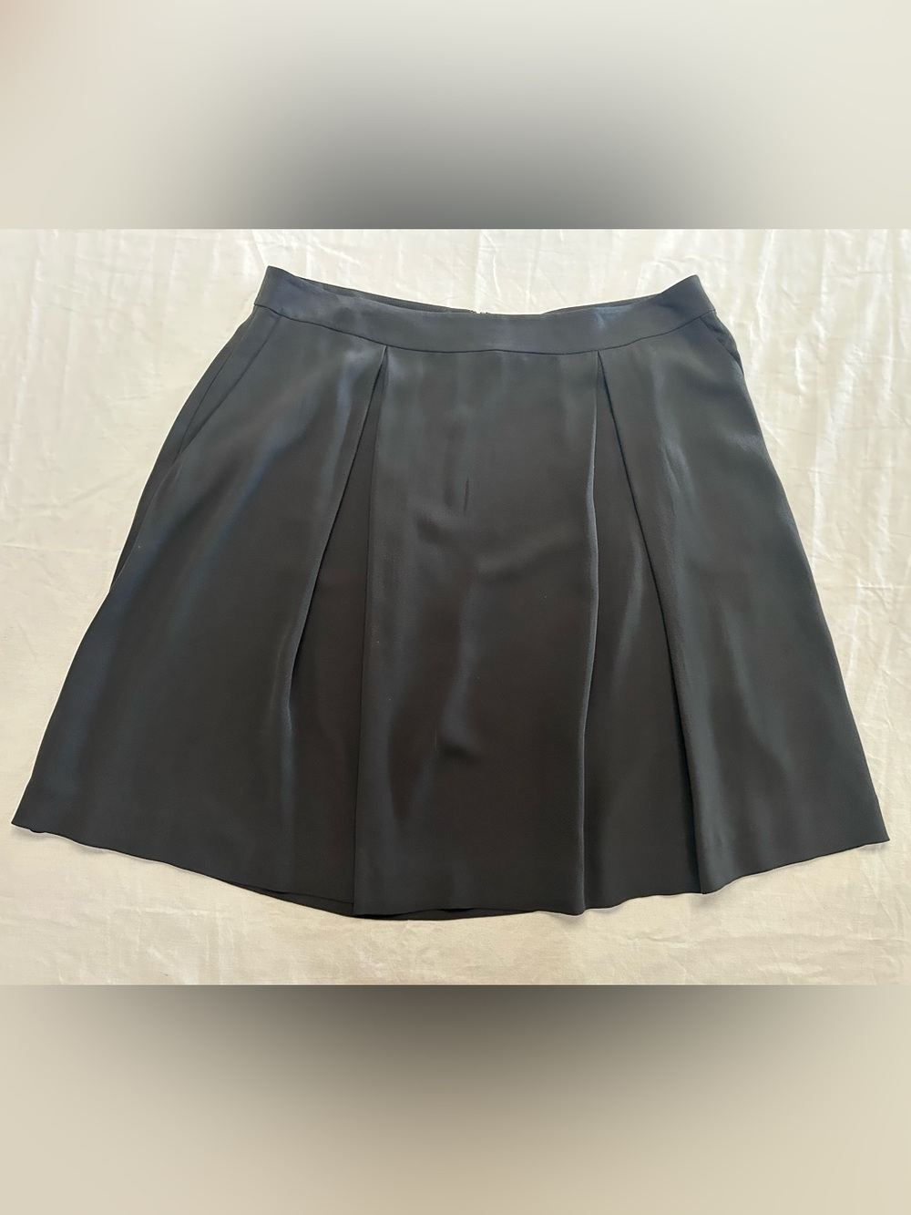 Eileen Fisher 100% Silk Black Pleated A-Line Knee Length Skirt M